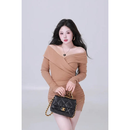 Temperament Celebrity Long Sleeve Knitted One-Shoulder Hip Dresses